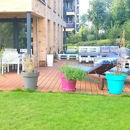 Apartament Oasis Of Peace Close To Airport, Fair And Si Zentrum